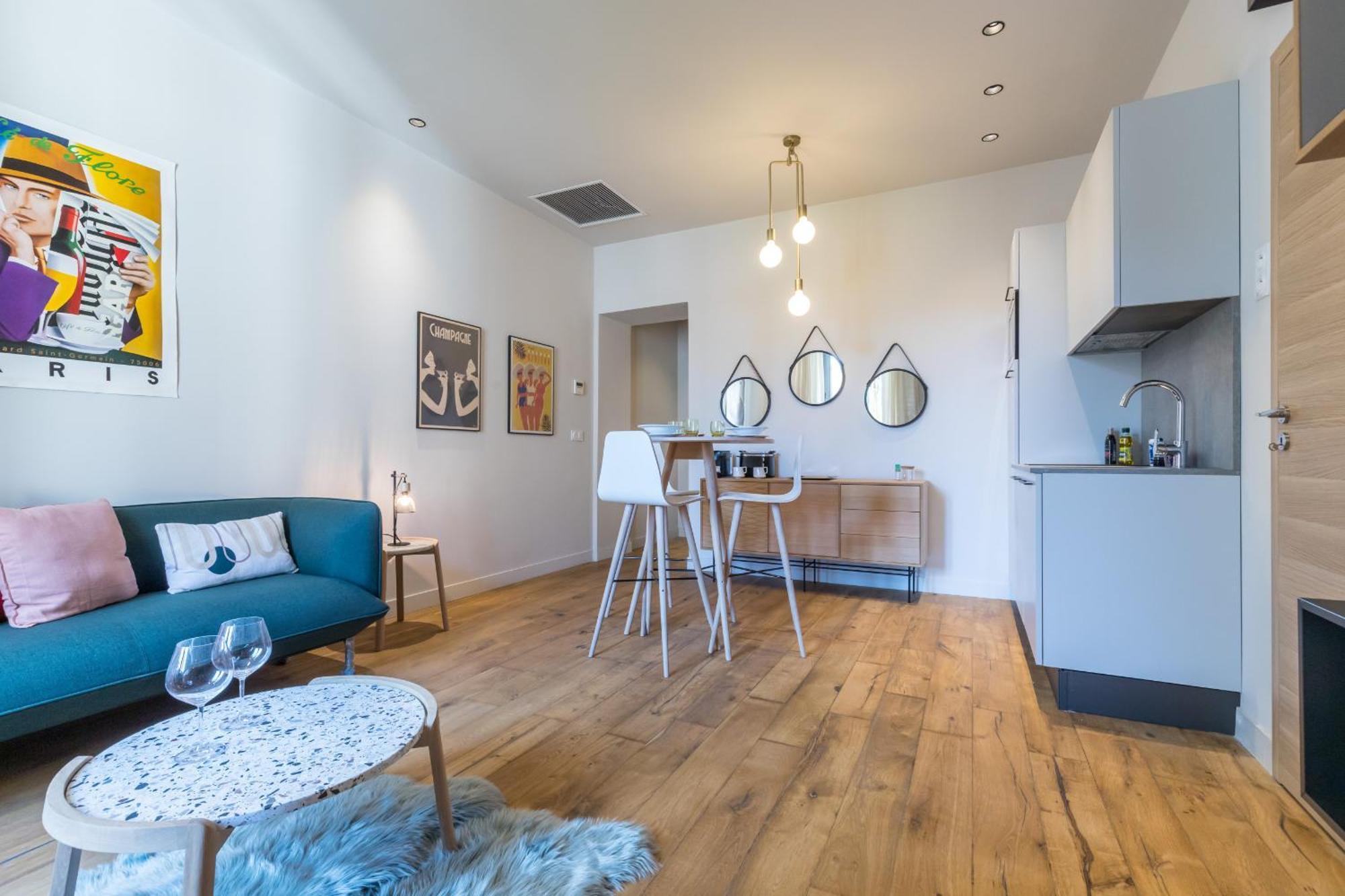 Apartment Refined & Cozy 1 Bedroom Downtown Nizza