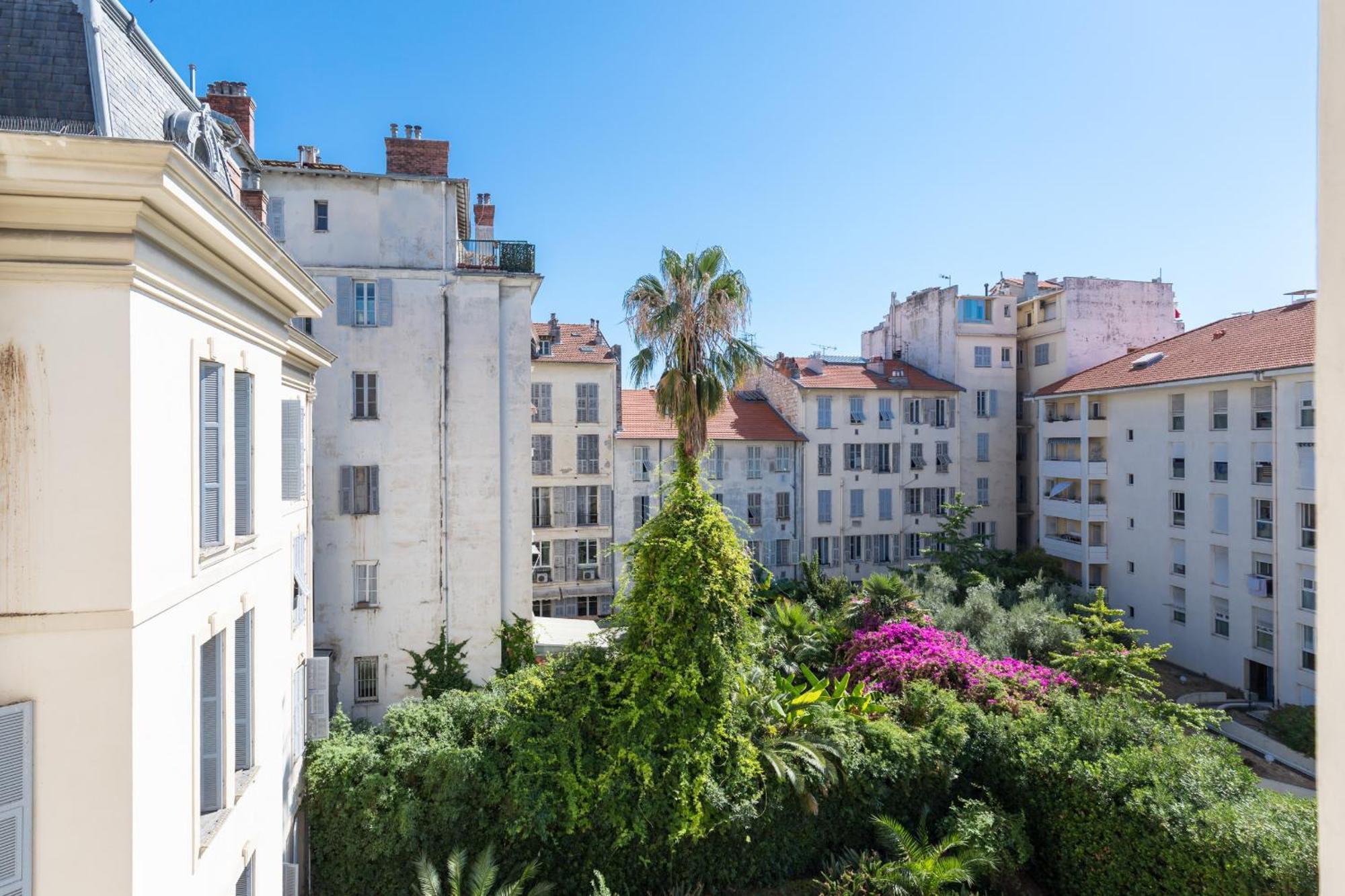 Apartment Refined & Cozy 1 Bedroom Downtown Nizza